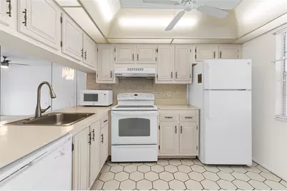 2701  Nassau Bnd, Unit #D2, Coconut Creek, FL 33066 - Photo 2