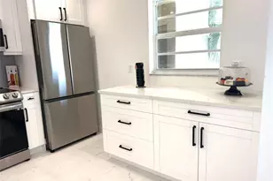 2300 NE 1st Ln, Boynton Beach, FL 33435 - Photo 4