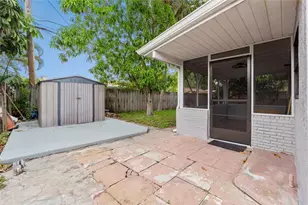 1657 NE 28th Ct, Pompano Beach, FL 33064 - Photo 18