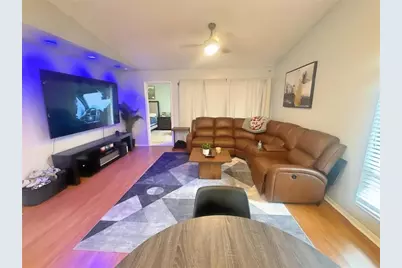 8007 NW 71st Court, Tamarac, FL 33321 - Photo 2