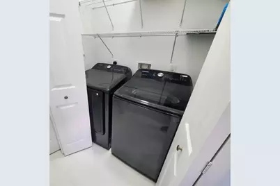 431 NW 7th Ter, Fort Lauderdale, FL 33311 - Photo 6