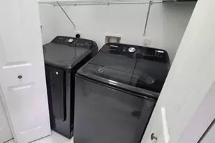 431 NW 7th Terrace, Fort Lauderdale, FL 33311 - Photo 6