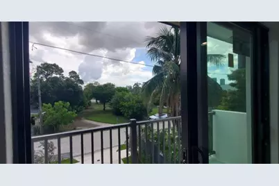 431 NW 7th Ter, Fort Lauderdale, FL 33311 - Photo 20