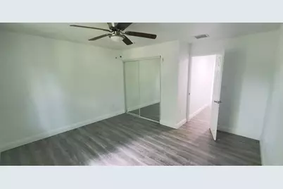 431 NW 7th Ter, Fort Lauderdale, FL 33311 - Photo 12