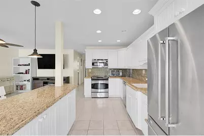 1110 N Riverside Dr, Unit #14, Pompano Beach, FL 33062 - Photo 20