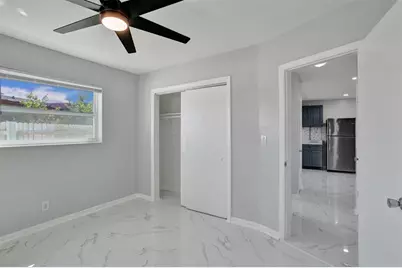 260 NE 41st St, Oakland Park, FL 33334 - Photo 20