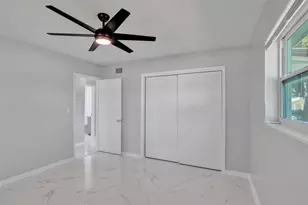 260 NE 41st St, Oakland Park, FL 33334 - Photo 28