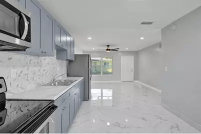 260 NE 41st St, Oakland Park, FL 33334 - Photo 1