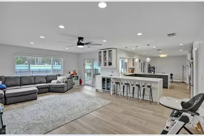 3991 N 41st Ct, Hollywood, FL 33021 - Photo 14