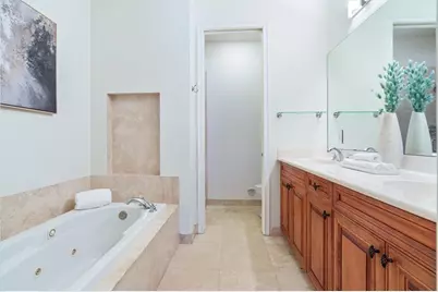 506 SE 7th St, Unit #304, Fort Lauderdale, FL 33301 - Photo 18