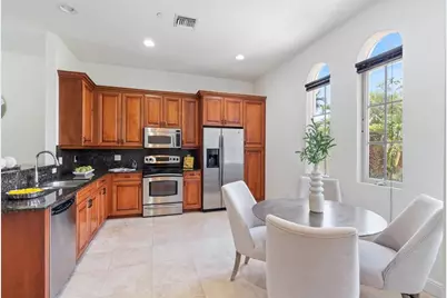 506 SE 7th St, Unit #304, Fort Lauderdale, FL 33301 - Photo 6