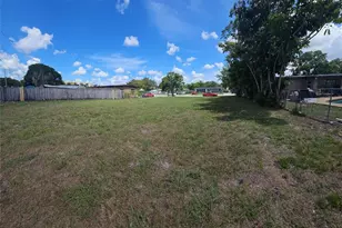 6300 SW 41st Ct, Davie, FL 33314 - Photo 2