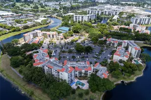 2314 S Cypress Bend Dr, Pompano Beach, FL 33069 - Photo 18