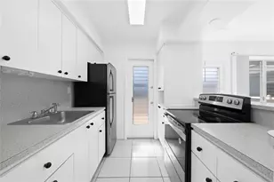 2700 NE 135th St, North Miami, FL 33181 - Photo 18