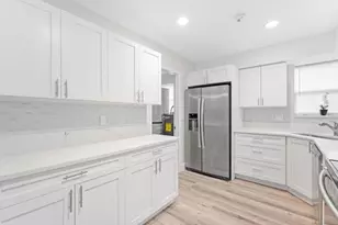 311 W Sample Rd, Deerfield Beach, FL 33064 - Photo 14