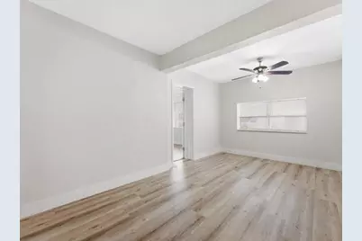 311 W Sample Rd, Deerfield Beach, FL 33064 - Photo 10