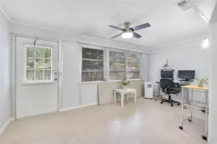 393 Bennington Ln, Lake Worth, FL 33467 - Photo 8