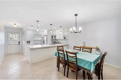 393  Bennington Ln, Unit #393, Lake Worth, FL 33467 - Photo 4