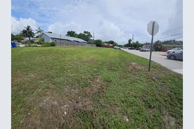 201 NW 12 St, Pompano Beach, FL 33060 - Photo 1