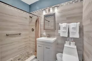 324 Indiana St, Hollywood, FL 33019 - Photo 32