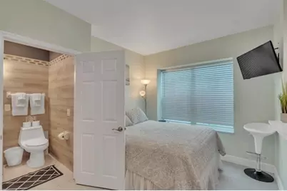 324  Indiana St, Hollywood, FL 33019 - Photo 34