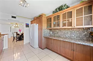 2801 NE 183rd St, Aventura, FL 33160 - Photo 20