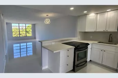 2650 S Course Dr, Unit #505, Pompano Beach, FL 33069 - Photo 2