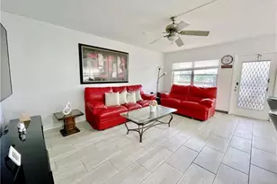 393 Mansfield J Unit, Boca Raton, FL 33434 - Photo 8
