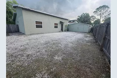 2750 SW 140th Ter, Davie, FL 33330 - Photo 16