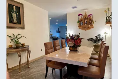 10396 W 34th Ln, Hialeah, FL 33018 - Photo 4