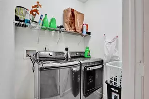 10396 W 34th Ln, Hialeah, FL 33018 - Photo 32