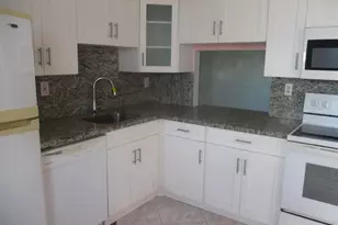 1401 NE Miami Gardens Dr, Miami, FL 33179 - Photo 4