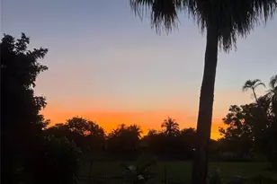 10477 NW 4th St, Coral Springs, FL 33071 - Photo 2