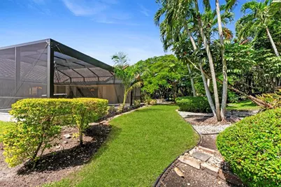 1115  Creekford Dr, Weston, FL 33326 - Photo 46