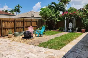 8885 NW 175th St, Hialeah, FL 33018 - Photo 6