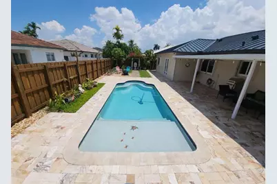 8885 NW 175th St, Hialeah, FL 33018 - Photo 8