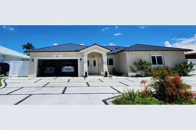 8885 NW 175th St, Hialeah, FL 33018 - Photo 2