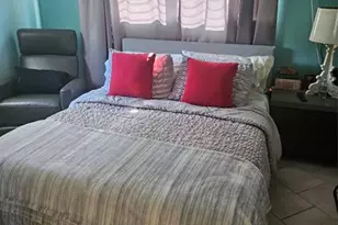 1045 SE 15th St, Fort Lauderdale, FL 33316 - Photo 12