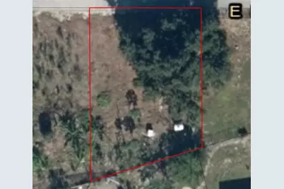 30 E Metcalfe St, Avon Park, FL 33825 - Photo 2