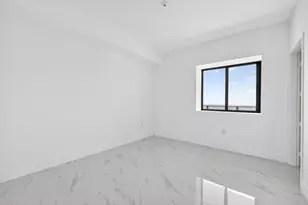 700 NE 24th St, Miami, FL 33137 - Photo 14