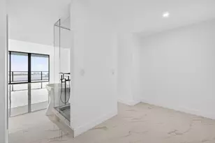 700 NE 24th St, Miami, FL 33137 - Photo 8