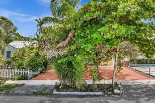 1930 Pierce St, Hollywood, FL 33020 - Photo 4