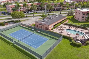 9660 Sunrise Lakes Blvd, Sunrise, FL 33322 - Photo 20