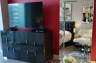 1080 Brickell Ave, Miami, FL 33131 - Photo 4