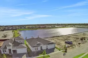 10692 NW Suncrest Lp, Port Saint Lucie, FL 34987 - Photo 6