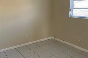 4117 SW 24th St, Fort Lauderdale, FL 33317 - Photo 4