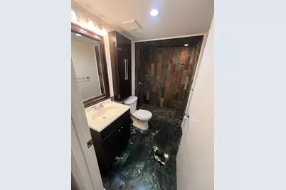 7630  Westwood Dr, Unit #302, Tamarac, FL 33321 - Photo 6