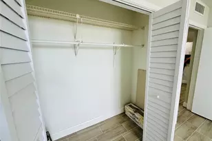 5050 NW 7th St, Miami, FL 33126 - Photo 12