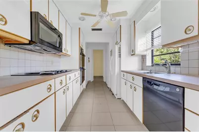 21180  Juego Cir, Unit #18A, Boca Raton, FL 33433 - Photo 8