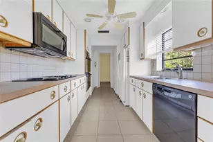 21180 Juego Cir, Boca Raton, FL 33433 - Photo 8